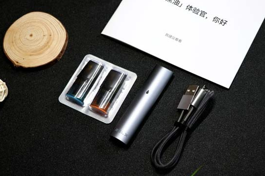 relx烟嘴多少钱一个，relx一个烟弹等于多少烟