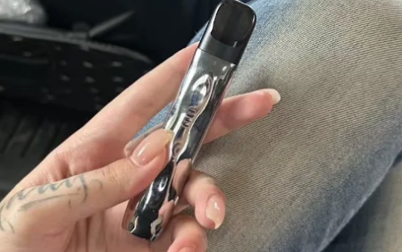 悦刻艺术家烟杆多少钱一支？
